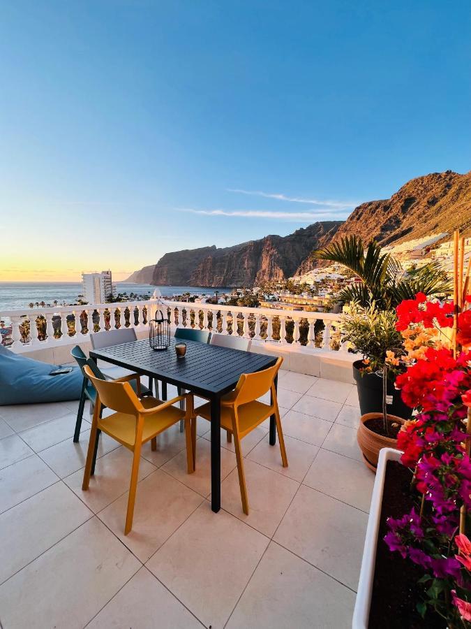 Luxury Penthouse With Breathtaking Views And Huge Private Terraces Apartment Puerto de Santiago  Exterior foto